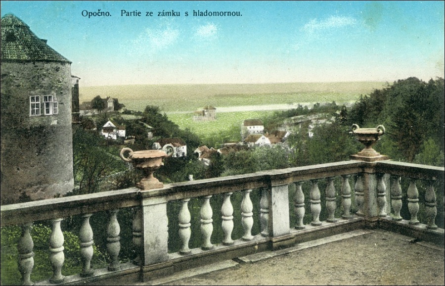 Opono vamberk from castle terrace 1916-2007