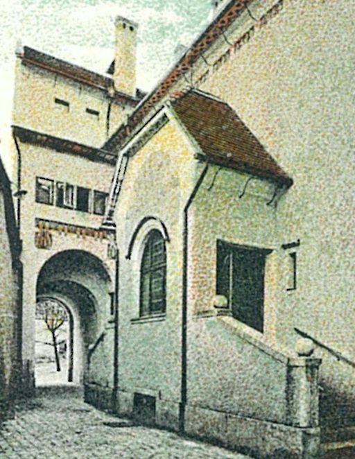 Opono, School 1920-2006